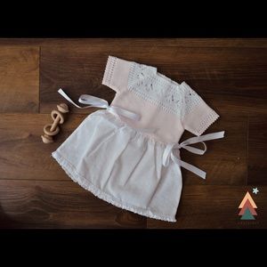 Newborn baby girl homecoming outfit lace dress